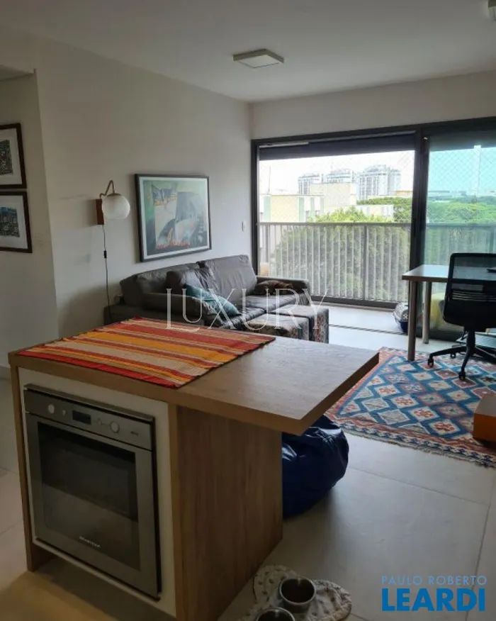 Apartamento com 1 suítes à venda em Vila Madalena, São Paulo, por R$ 1.000.000 Imagem 2
