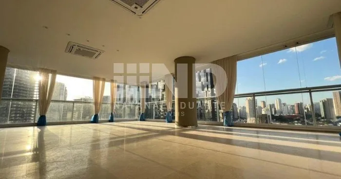 Apartamento com 3 suítes à venda em Itaim Bibi, São Paulo, por R$ 15.500.000