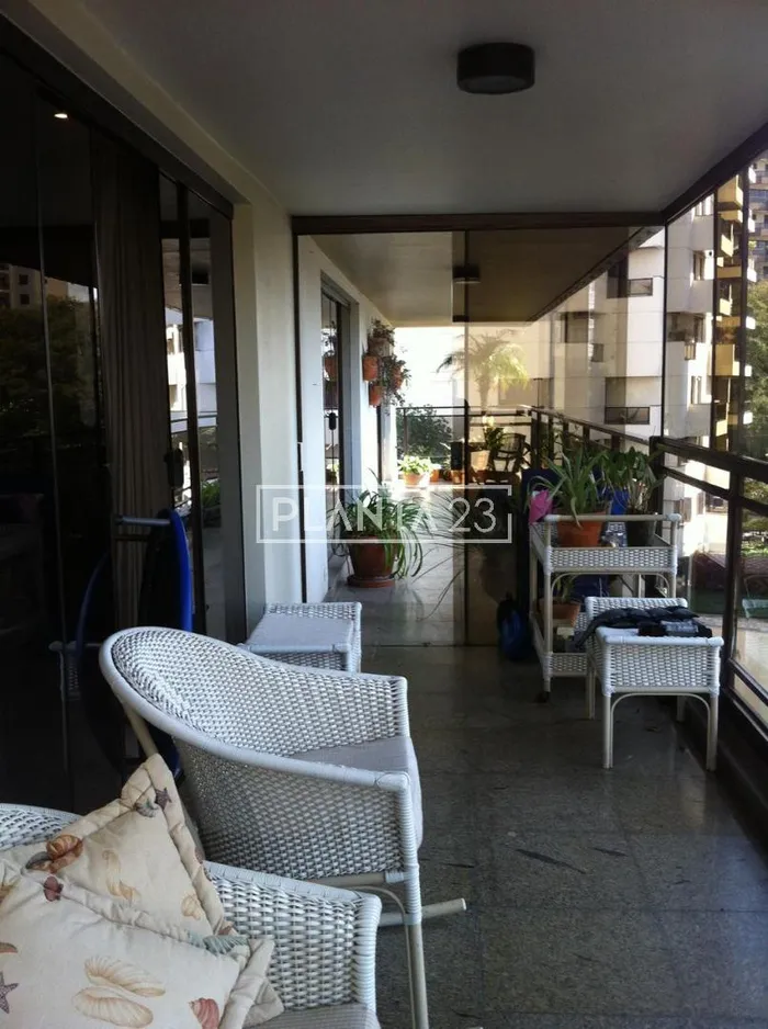 Apartamento com 4 suítes à venda em Real Parque, São Paulo, por R$ 2.900.000