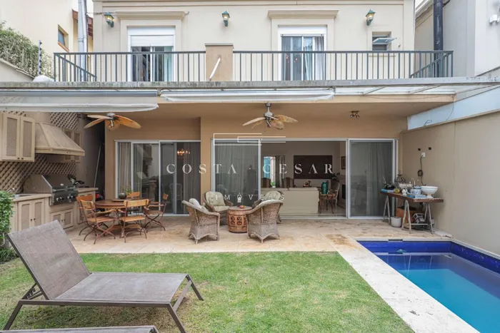 Casa com 3 suítes à venda em Morumbi, São Paulo, por R$ 3.500.000