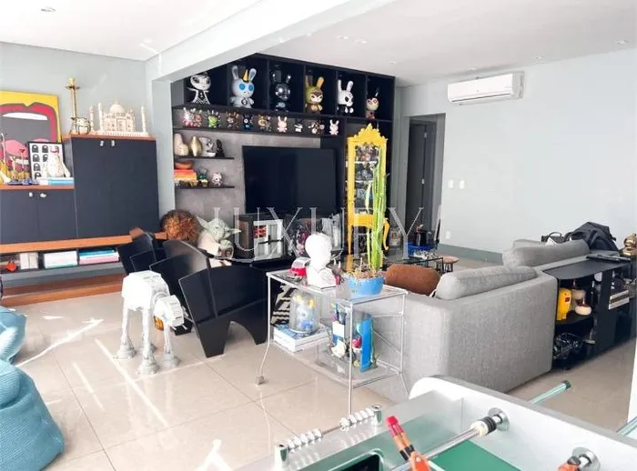 Apartamento com 3 suítes à venda em Itaim Bibi, São Paulo, por R$ 4.600.000 Imagem 2