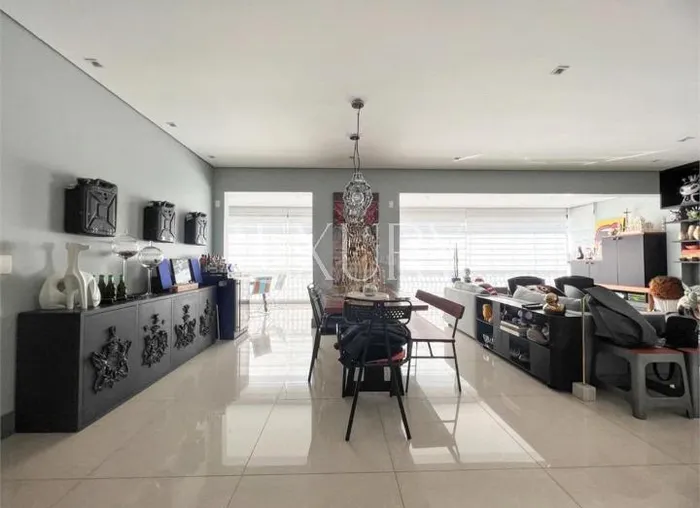 Apartamento com 3 suítes à venda em Itaim Bibi, São Paulo, por R$ 4.600.000 Imagem 3