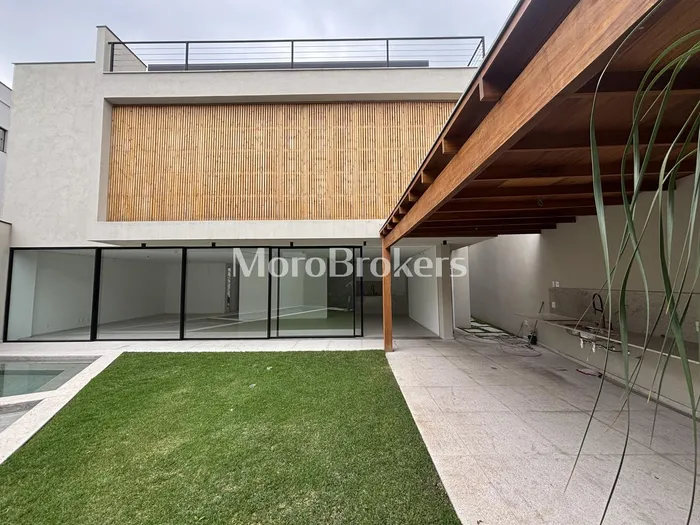 Casa com 4 suítes à venda em Jardim Europa, São Paulo, por R$ 25.000.000 Imagem 2