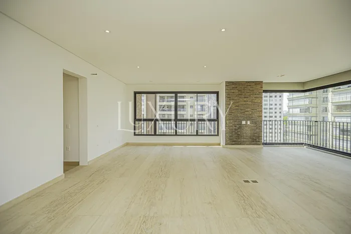 Apartamento com 3 suítes à venda em Itaim Bibi, São Paulo, por R$ 12.000.000 Imagem 3