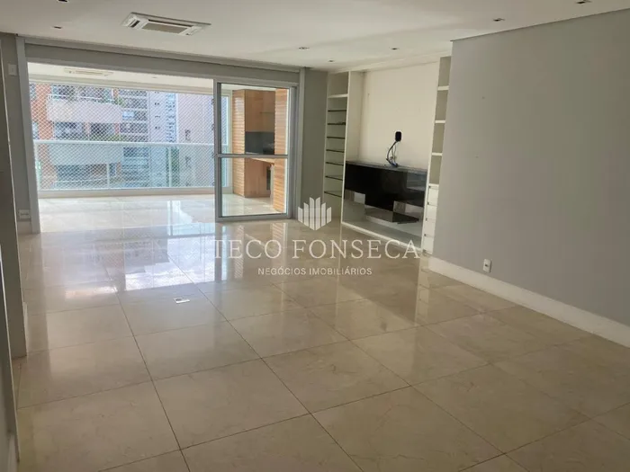 Apartamento com 3 suítes à venda em Moema, São Paulo, por R$ 4.200.000 Imagem 2