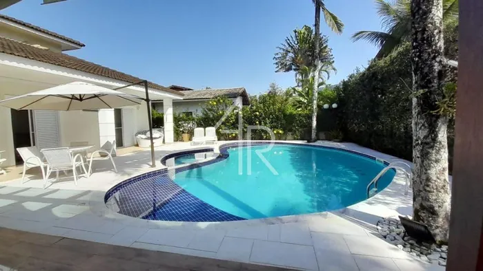 Casa com 5 suítes à venda em Enseada, Guarujá, por R$ 2.300.000 Imagem 3