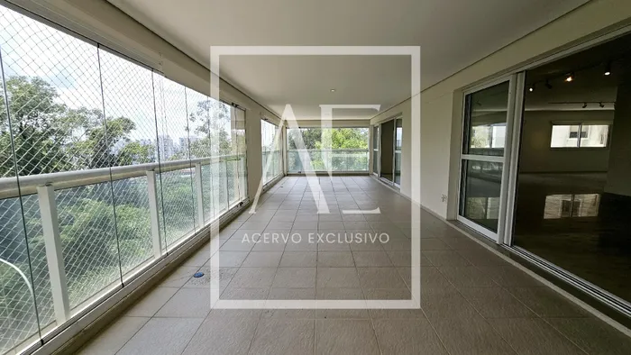 Apartamento com 4 suítes à venda em Panamby, São Paulo, por R$ 4.990.000