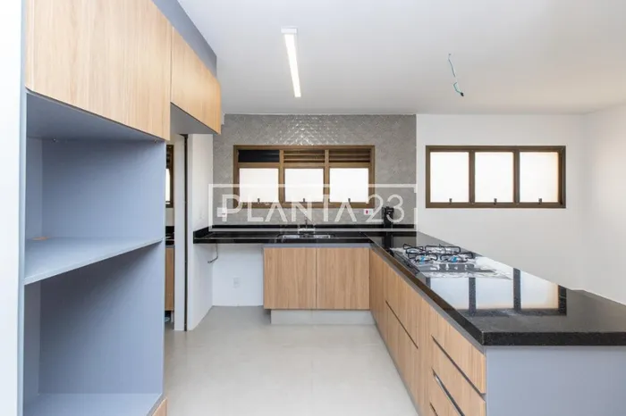 Apartamento com 2 suítes à venda em Moema, São Paulo, por R$ 3.000.000 Imagem 3