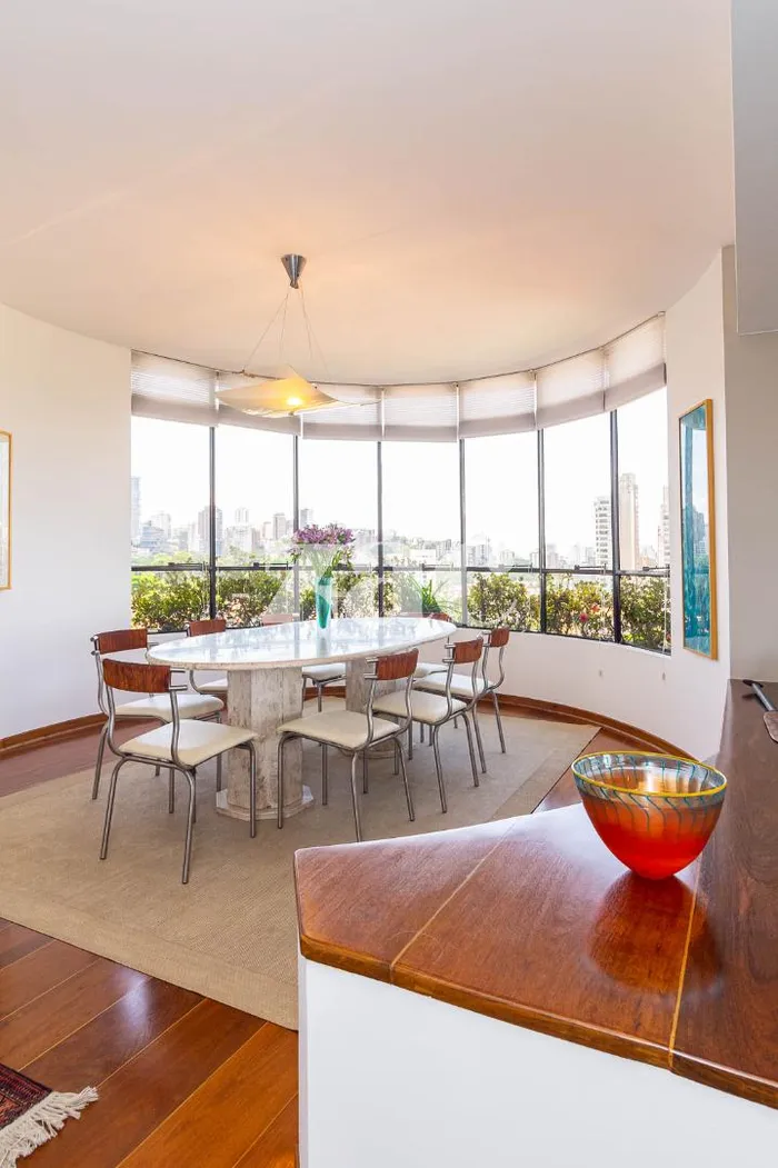 Apartamento com 2 suítes à venda em Vila Madalena, São Paulo, por R$ 4.300.000 Imagem 3