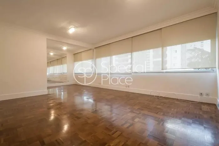 Apartamento com 1 suítes à venda em Campo Belo, São Paulo, por R$ 1.200.000