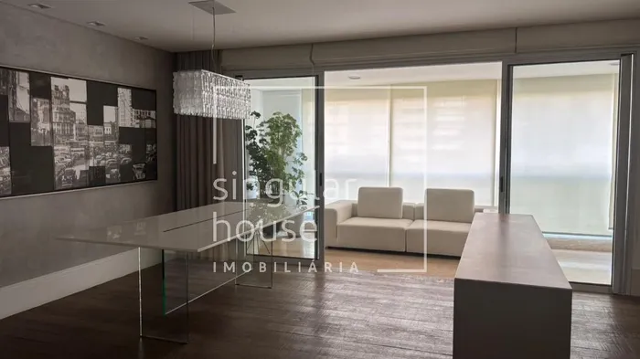 Apartamento com 3 suítes à venda em Vila Madalena, São Paulo, por R$ 2.700.000