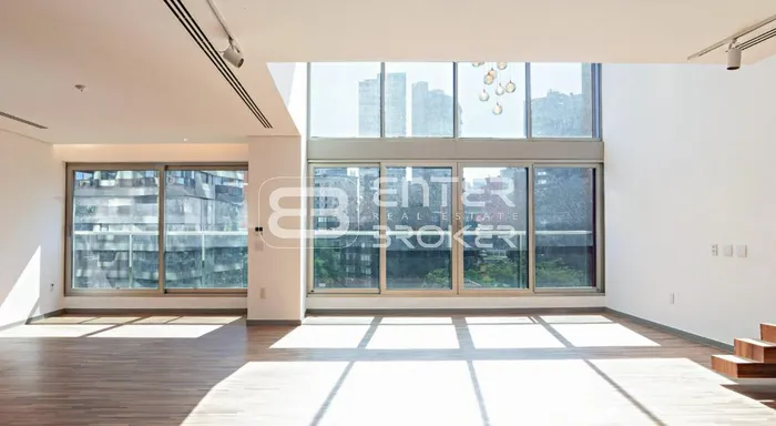 Apartamento com 3 suítes à venda em Vila Olímpia, São Paulo, por R$ 12.000.000