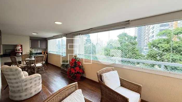 Apartamento com 3 suítes à venda em Campo Belo, São Paulo, por R$ 2.875.000 Imagem 3