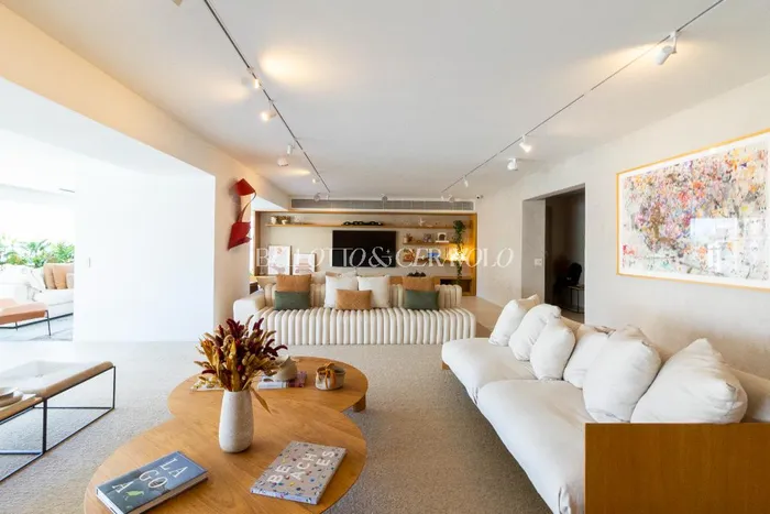 Apartamento com 4 suítes à venda em Moema Pássaros, São Paulo, por R$ 14.700.000