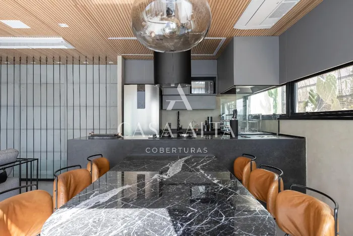 Cobertura com 2 suítes à venda em Alto de Pinheiros, São Paulo, por R$ 4.990.000