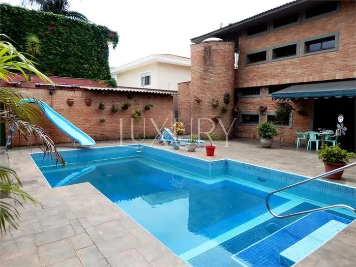 Casa com 2 suítes à venda em Alto de Pinheiros, São Paulo, por R$ 5.500.000 Imagem 2