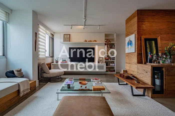 Apartamento com 2 suítes à venda em Itaim Bibi, São Paulo, por R$ 3.000.000 Imagem 3