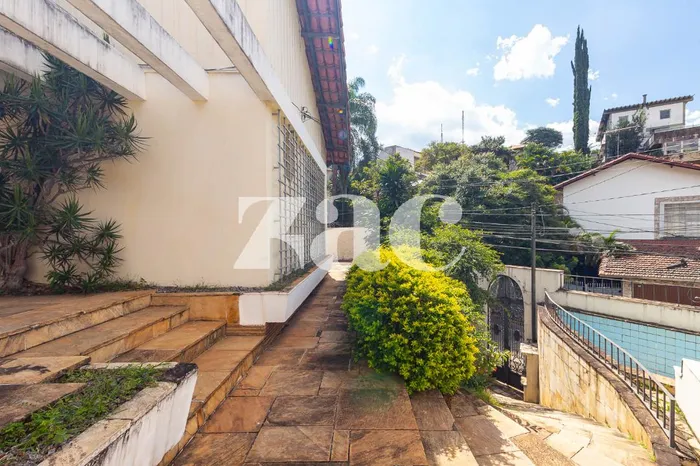 Casa com 1 suítes à venda em Sumaré, São Paulo, por R$ 2.300.000 Imagem 2