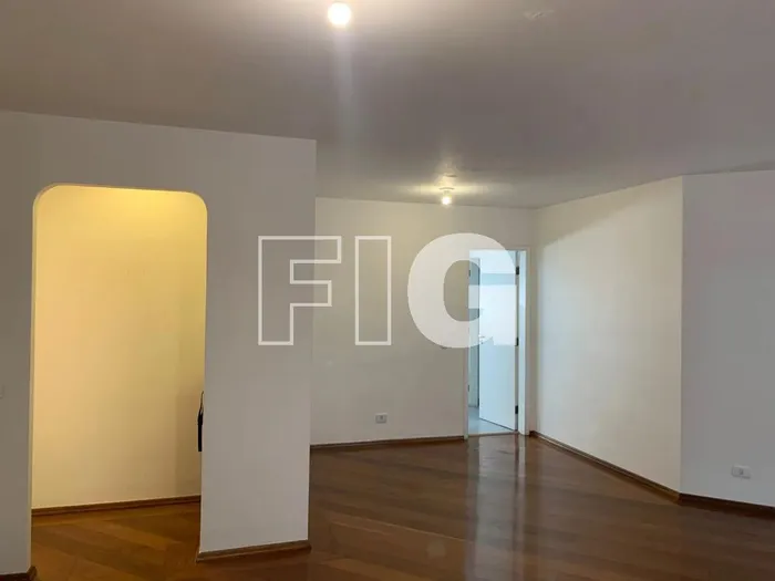 Apartamento com 3 suítes à venda em Itaim Bibi, São Paulo, por R$ 2.250.000