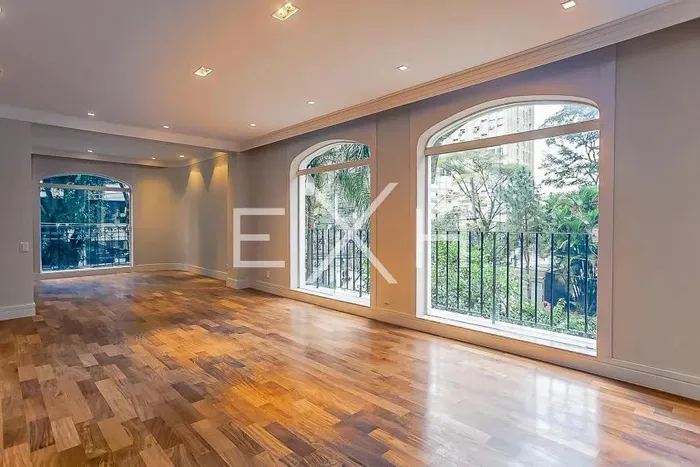 Apartamento com 3 suítes à venda em Jardim Europa, São Paulo, por R$ 11.000.000