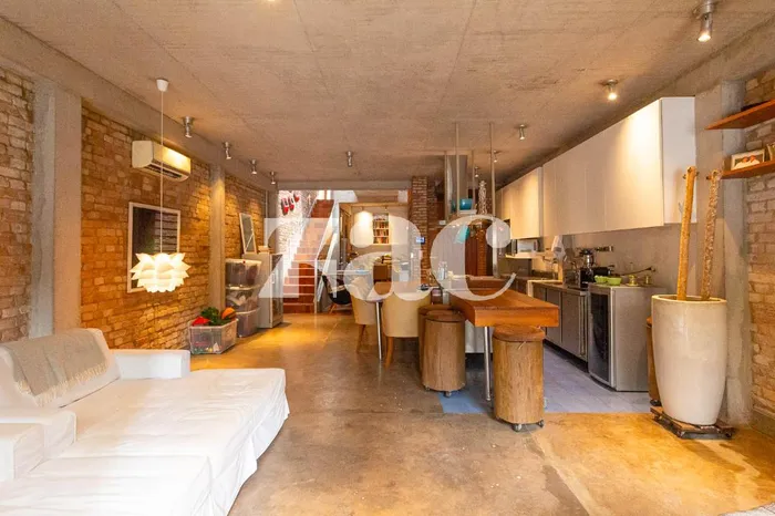 Casa de vila com 1 suítes à venda em Jardim Paulista, São Paulo, por R$ 3.800.000 Imagem 2