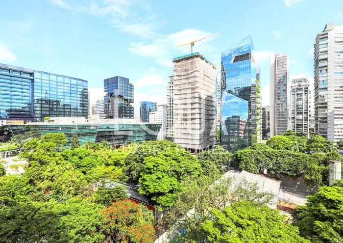 Apartamento com 3 suítes à venda em Itaim Bibi, São Paulo, por R$ 6.500.000