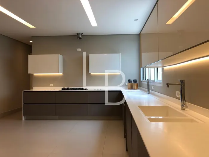 Casa com 2 suítes à venda em Jardim Luzitânia, São Paulo, por R$ 18.000.000 Imagem 3