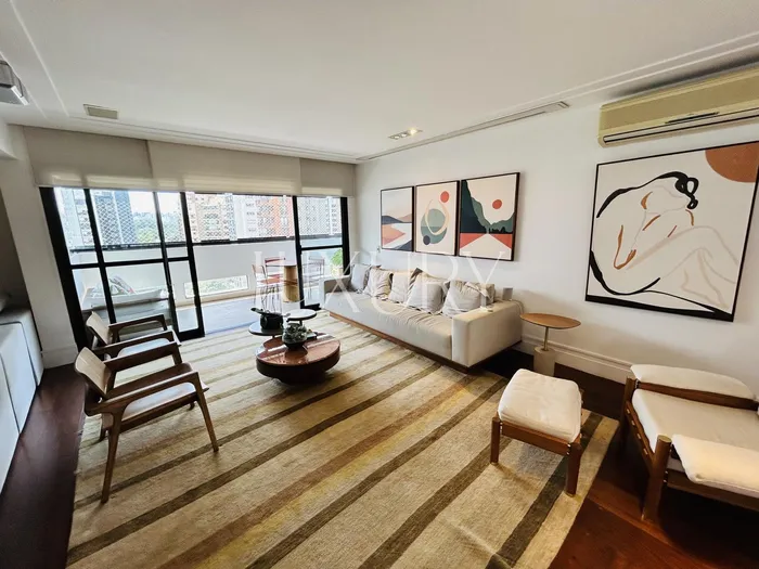 Apartamento com 3 suítes à venda em Moema, São Paulo, por R$ 3.100.000 Imagem 3