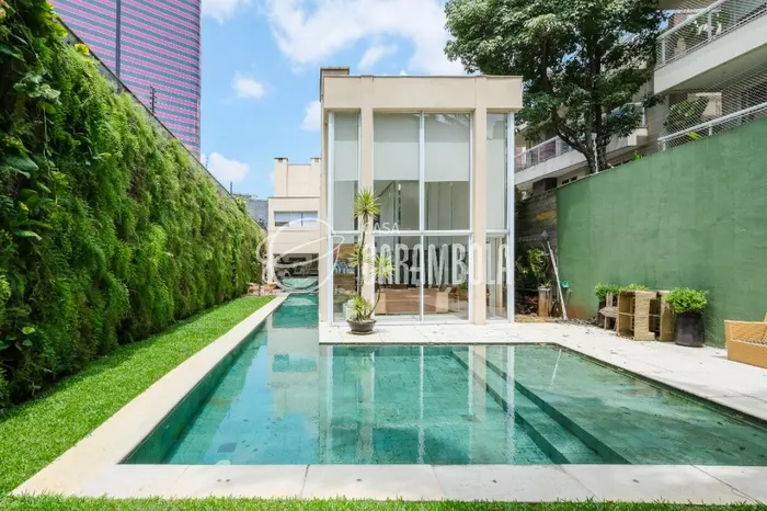 Casa com 3 suítes à venda em Vila Madalena, São Paulo, por R$ 7.800.000 Imagem 3