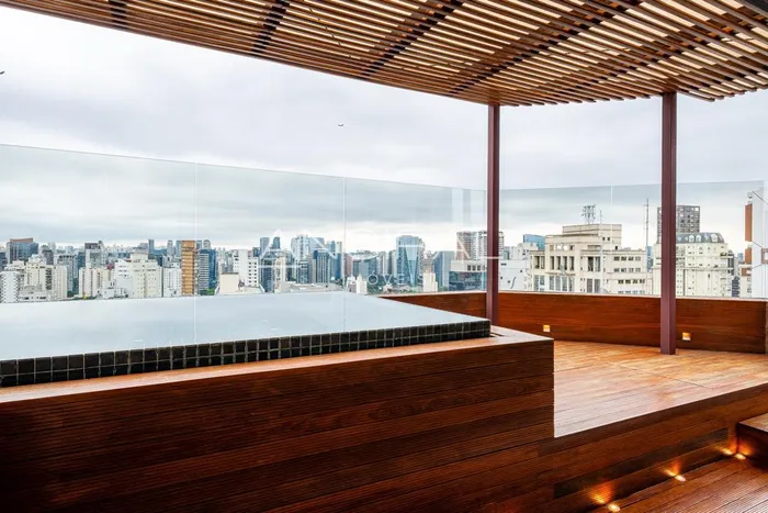 Cobertura com 1 suítes à venda em Vila Nova Conceição, São Paulo, por R$ 8.900.000