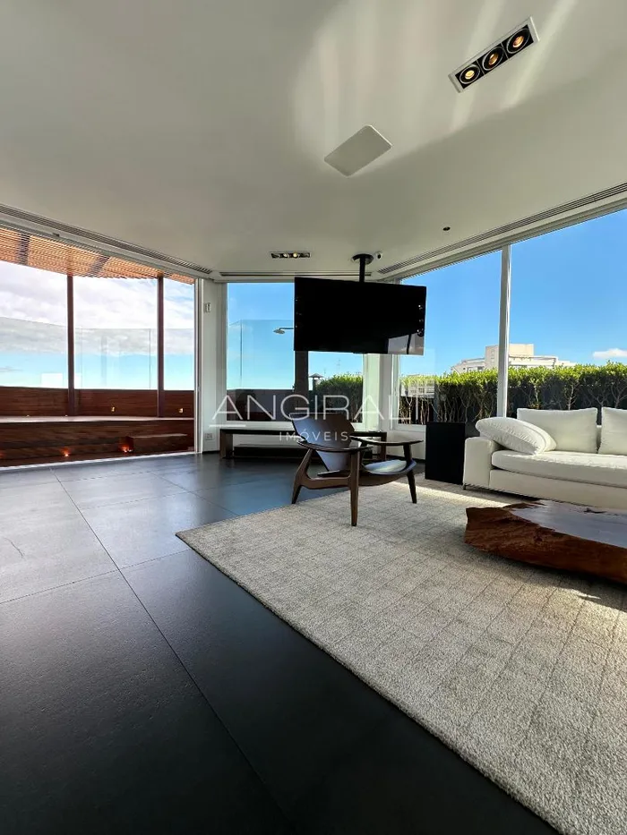 Cobertura com 1 suítes à venda em Vila Nova Conceição, São Paulo, por R$ 8.900.000 Imagem 3