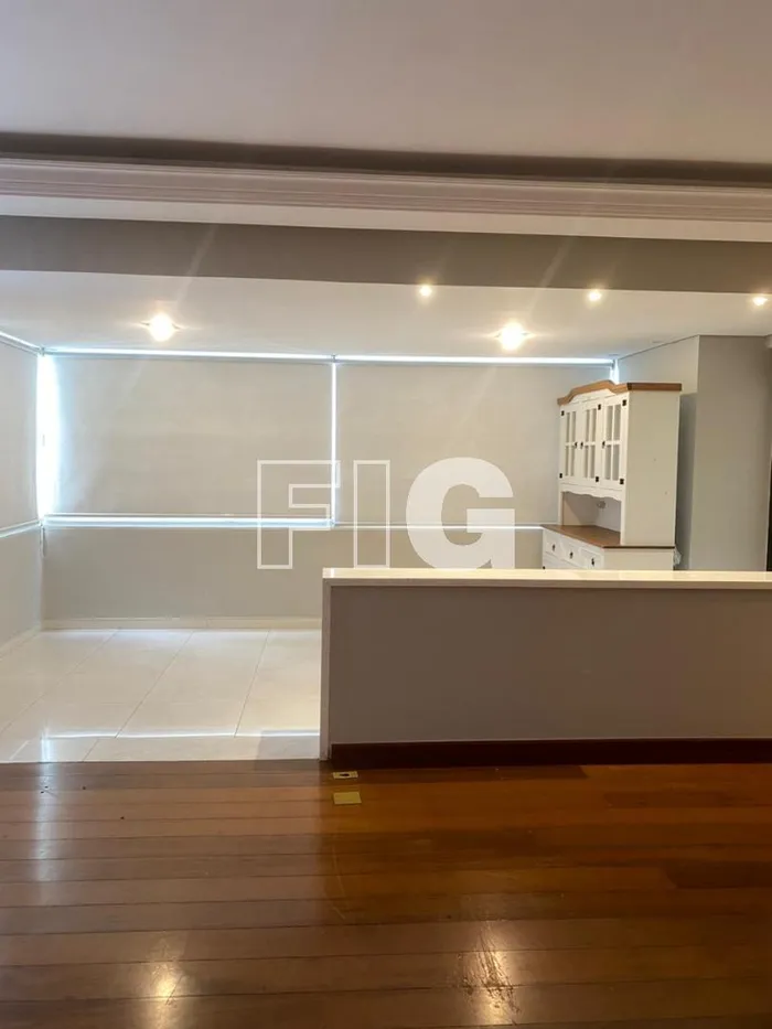 Apartamento com 3 suítes à venda em Real Parque, São Paulo, por R$ 2.000.000 Imagem 2