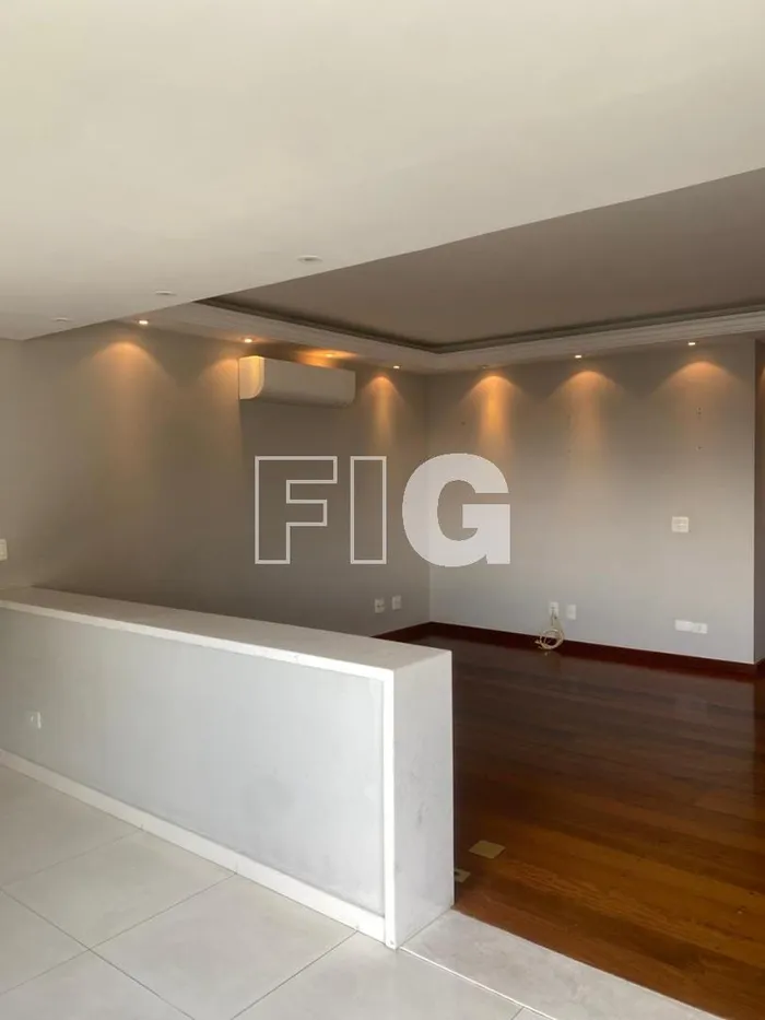 Apartamento com 3 suítes à venda em Real Parque, São Paulo, por R$ 2.000.000 Imagem 3