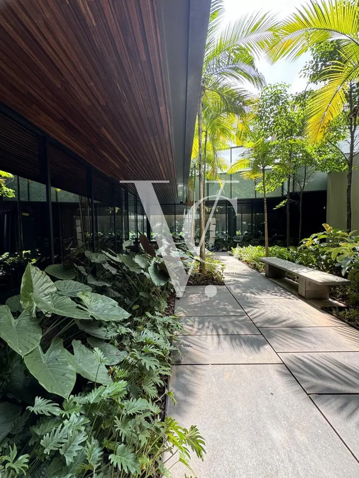 Apartamento com 4 suítes à venda em Itaim Bibi, São Paulo, por R$ 24.000.000 Imagem 2