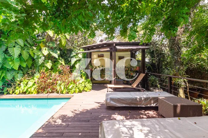 Casa com 2 suítes à venda em Alto de Pinheiros, São Paulo, por R$ 10.500.000 Imagem 3