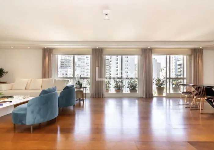 Apartamento com 3 suítes à venda em Jardim América, São Paulo, por R$ 4.000.000