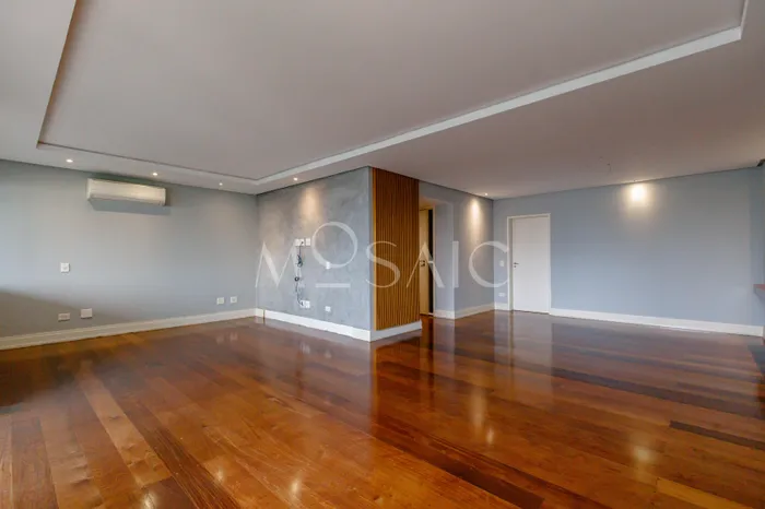 Apartamento com 3 suítes à venda em Real Parque, São Paulo, por R$ 1.950.000 Imagem 3