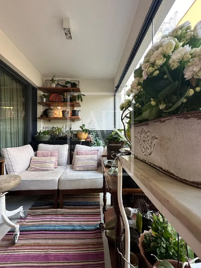 Apartamento com 1 suítes à venda em Alto de Pinheiros, São Paulo, por R$ 2.000.000 Imagem 3