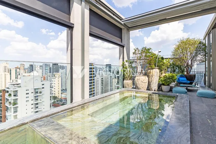 Cobertura com 4 suítes à venda em Vila Olímpia, São Paulo, por R$ 32.000.000