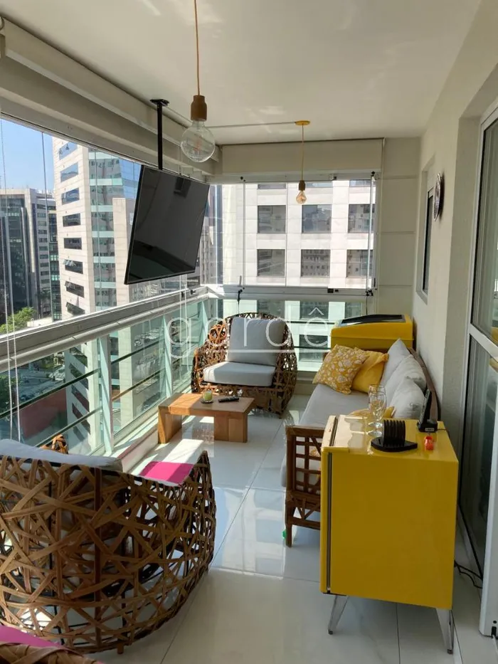 Apartamento com 3 suítes à venda em Vila Olímpia, São Paulo, por R$ 3.850.000