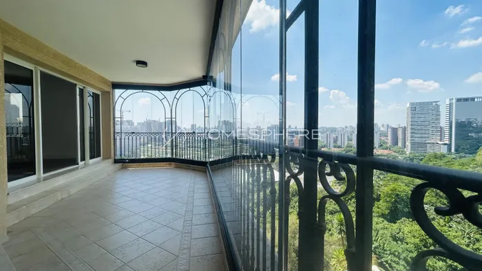 Apartamento com 4 suítes à venda em Panamby, São Paulo, por R$ 4.000.000 Imagem 2