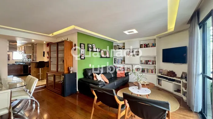 Apartamento com 3 suítes à venda em Moema Pássaros, São Paulo, por R$ 1.925.000