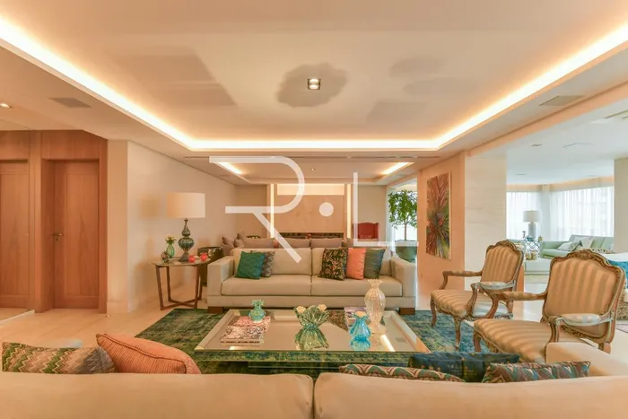 Apartamento com 3 suítes à venda em Campo Belo, São Paulo, por R$ 8.900.000