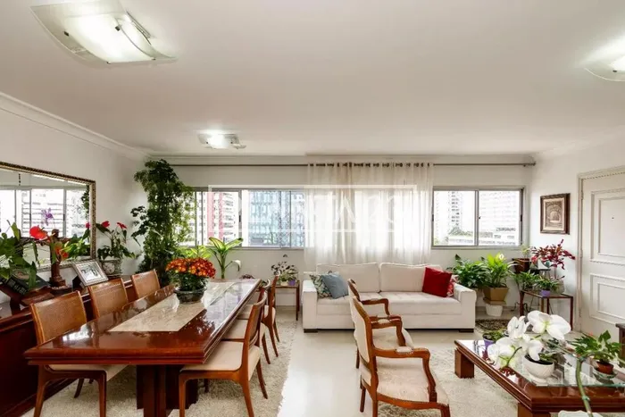 Apartamento com 1 suítes à venda em Brooklin, São Paulo, por R$ 1.380.000