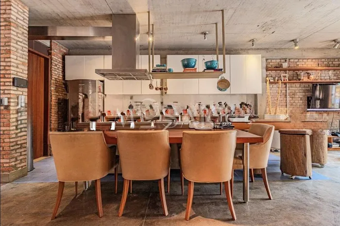 Casa de vila com 2 suítes à venda em Jardim Paulista, São Paulo, por R$ 3.800.000