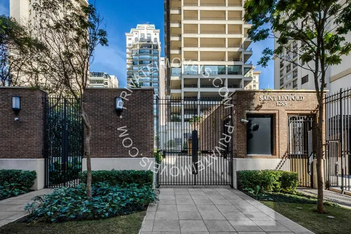 Apartamento com 4 suítes à venda em Itaim Bibi, São Paulo, por R$ 42.000.000