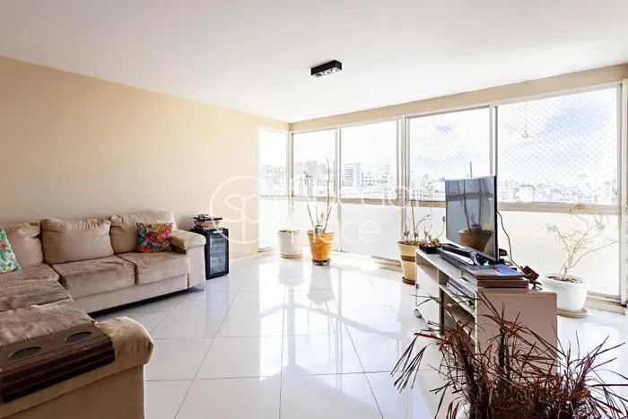 Apartamento com 1 suítes à venda em Jardim América, São Paulo, por R$ 3.600.000