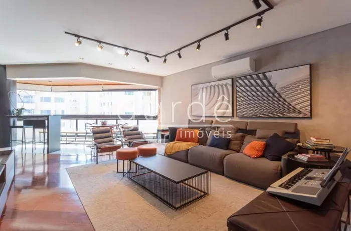 Apartamento com 2 suítes à venda em Moema, São Paulo, por R$ 3.350.000