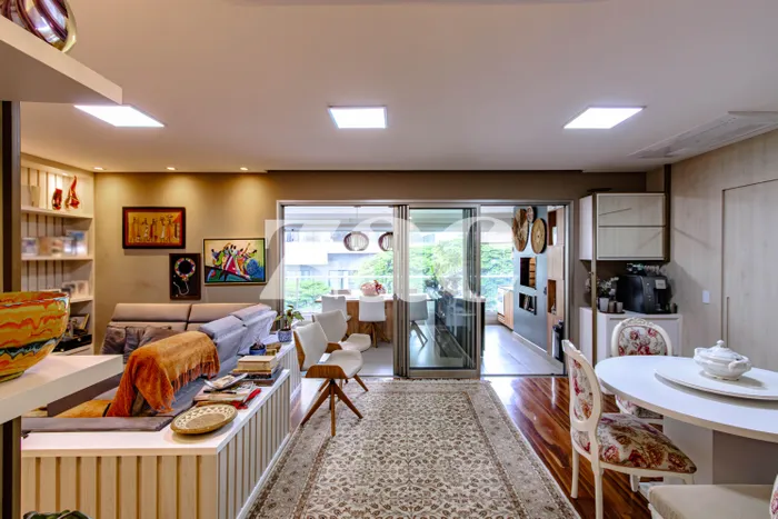 Apartamento com 3 suítes à venda em Vila Madalena, São Paulo, por R$ 3.180.000 Imagem 2