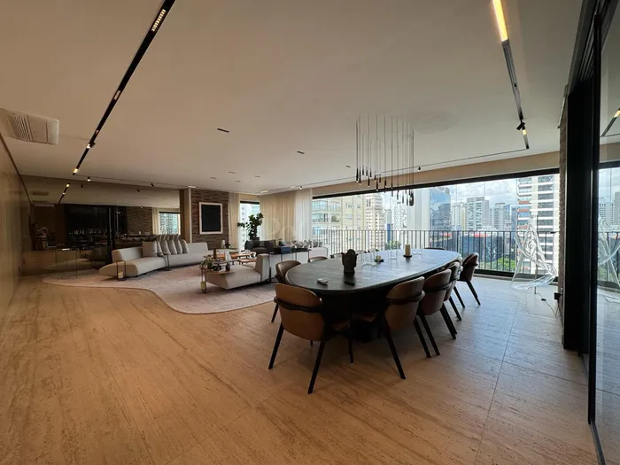 Apartamento com 3 suítes à venda em Itaim Bibi, São Paulo, por R$ 14.800.000 Imagem 3